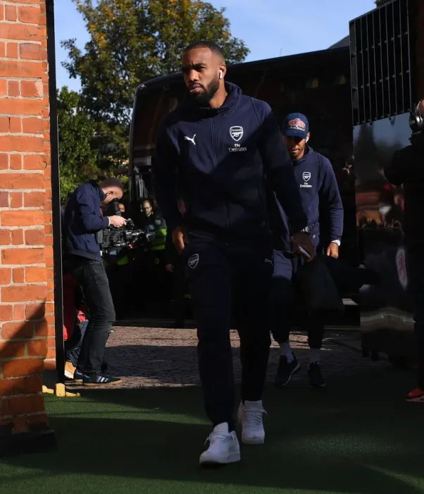 Framed Print : Alex Lacazette Arrives at Craven Cottage Ahead of Fulham vs. Arsenal Premier League Clash