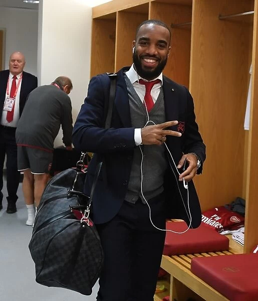 Alex Lacazette: Focus and Preparation in Arsenal Changing Room Before Arsenal vs Huddersfield Town, Premier League 2017-18
