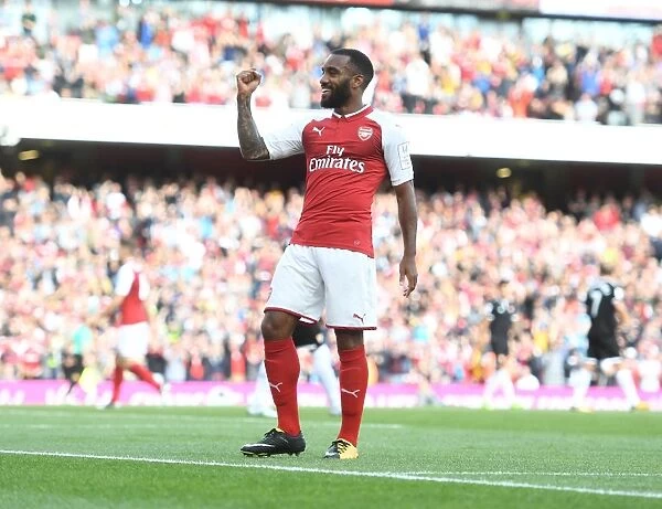 Alex Lacazette Scores for Arsenal in Emirates Cup 2017-18