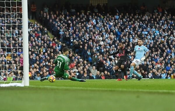 Alex Lacazette Scores Past Ederson: Manchester City vs. Arsenal, Premier League 2017-18