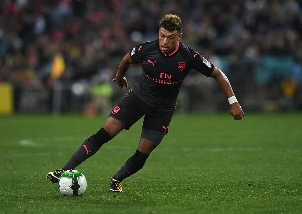 Alex Oxlade-Chamberlain: In Action for Arsenal Against Sydney FC (2017-18)