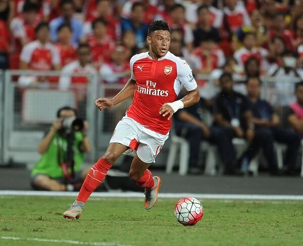 Alex Oxlade-Chamberlain in Action: Arsenal vs. Everton at 2015 Barclays Asia Trophy, Singapore