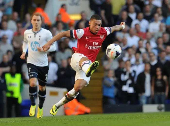 Framed Print : Alex Oxlade-Chamberlain in Action: Arsenal vs. Tottenham Hotspur (2013-14) Framed Print : Alex Oxlade-Chamberlain in Action: Arsenal vs. Tottenham Hotspur (2013-14)