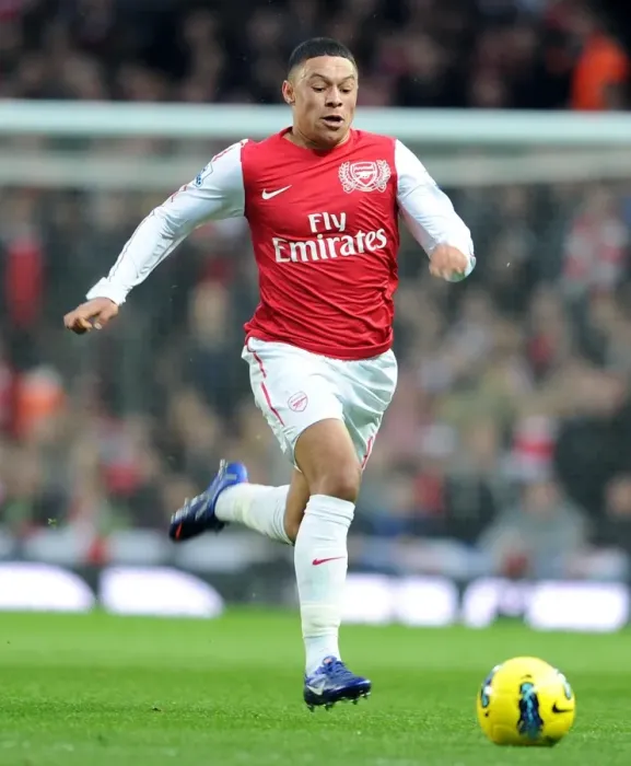 Framed Print : Alex Oxlade-Chamberlain in Action: Arsenal vs Manchester United, Premier League 2011-12
