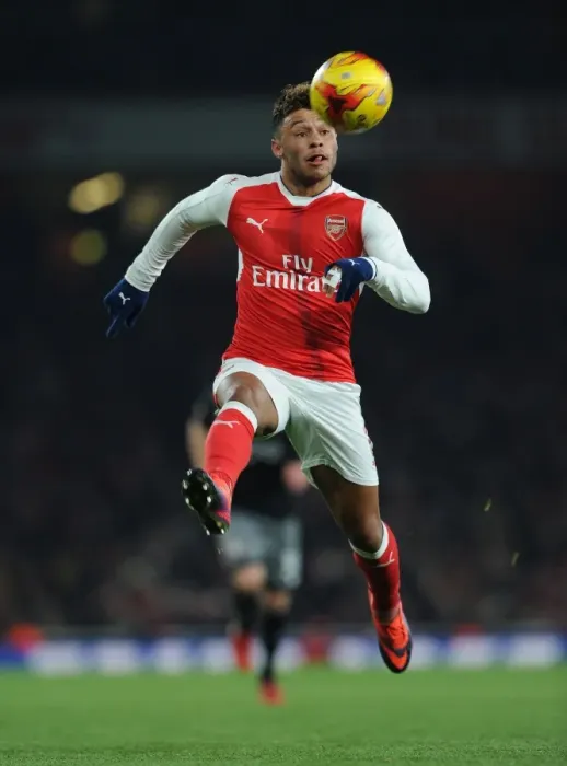 Framed Print : Alex Oxlade-Chamberlain in Action: Arsenal vs Southampton, EFL Cup Quarter-Final 2016-17 Framed Print : Alex Oxlade-Chamberlain in Action: Arsenal vs Southampton, EFL Cup Quarter-Final 2016-17