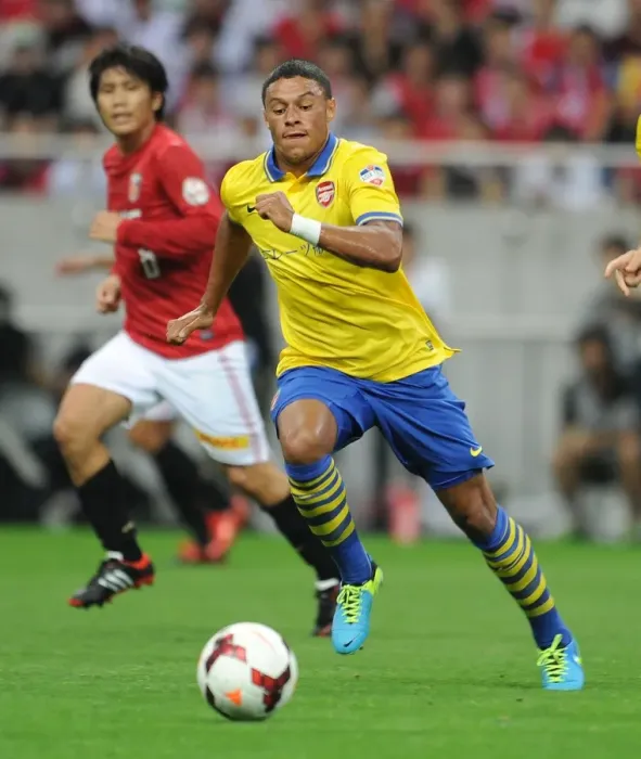Framed Print : Alex Oxlade-Chamberlain in Action: Arsenal vs Urawa Red Diamonds (2013, Pre-Season Friendly, Japan)