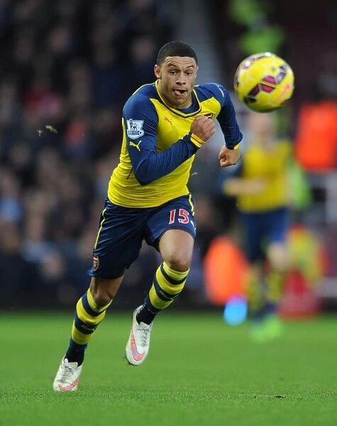 Alex Oxlade-Chamberlain in Action: Arsenal vs West Ham United, Premier League 2014-15