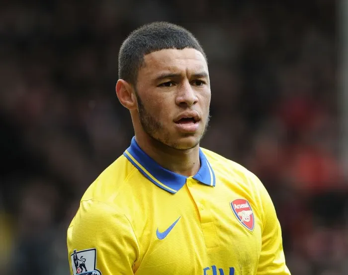 Framed Print : Alex Oxlade-Chamberlain: In Action Against Liverpool - Premier League 2013-14