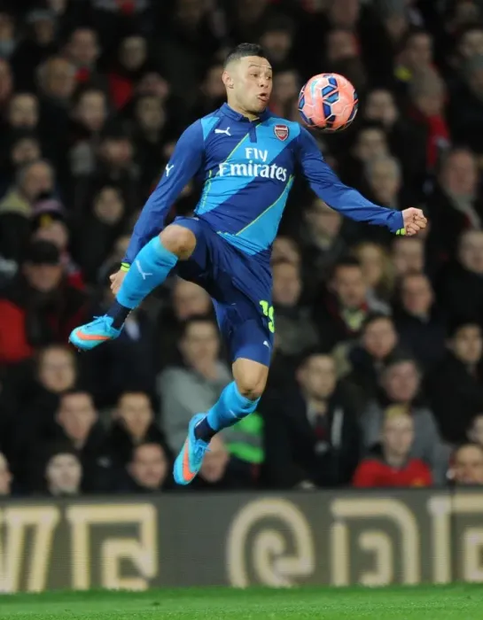 Framed Print : Alex Oxlade-Chamberlain in Action: Manchester United vs. Arsenal - FA Cup Quarterfinal, 2015