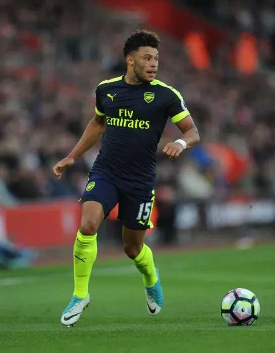Framed Print : Alex Oxlade-Chamberlain in Action: Southampton vs. Arsenal, Premier League 2016-17 Framed Print : Alex Oxlade-Chamberlain in Action: Southampton vs. Arsenal, Premier League 2016-17