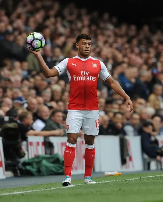Framed Print : Alex Oxlade-Chamberlain in Action: Tottenham Hotspur vs Arsenal, Premier League 2016-17 Framed Print : Alex Oxlade-Chamberlain in Action: Tottenham Hotspur vs Arsenal, Premier League 2016-17