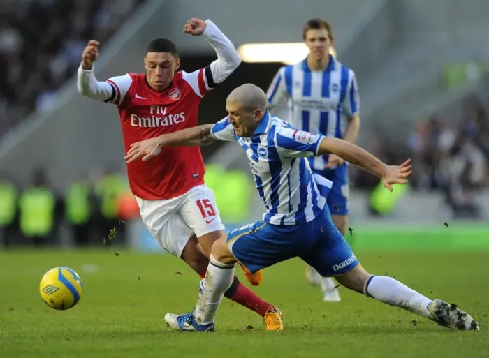 Framed Print : Alex Oxlade-Chamberlain (Arsenal) Adam El-Abd (Brighton). Brighton & Hove Albion 2: 3 Arsenal Framed Print : Alex Oxlade-Chamberlain (Arsenal) Adam El-Abd (Brighton). Brighton & Hove Albion 2: 3 Arsenal