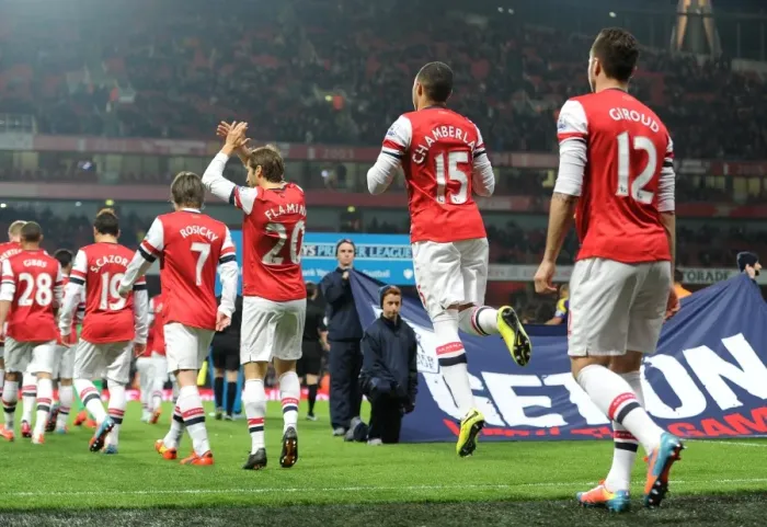 Framed Print : Alex Oxlade-Chamberlain (Arsenal) before the match. Arsenal 2: 2 Swansea City. Barclays