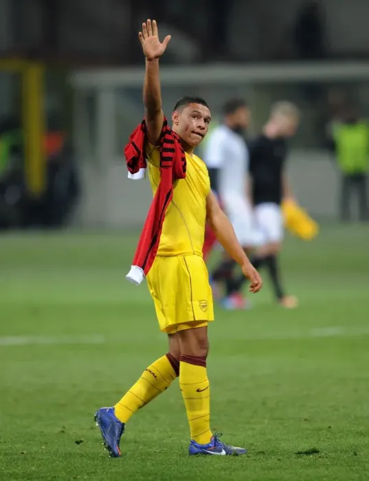 Framed Print : Alex Oxlade-Chamberlain Bids Farewell: AC Milan vs Arsenal, UEFA Champions League 2012 Framed Print : Alex Oxlade-Chamberlain Bids Farewell: AC Milan vs Arsenal, UEFA Champions League 2012