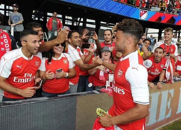 Alex Oxlade-Chamberlain Celebrates with Arsenal Fans after MLS All-Stars Match, 2016