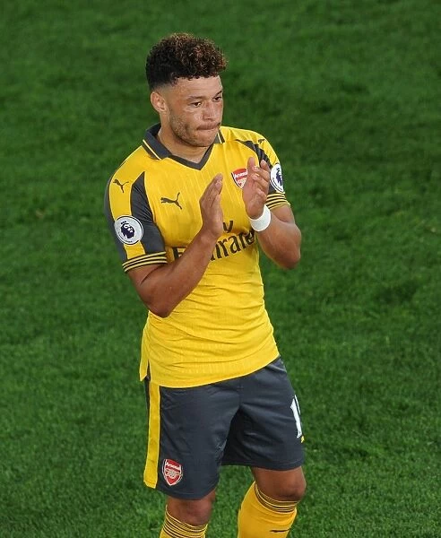Alex Oxlade-Chamberlain Celebrates with Arsenal Fans after Crystal Palace Victory