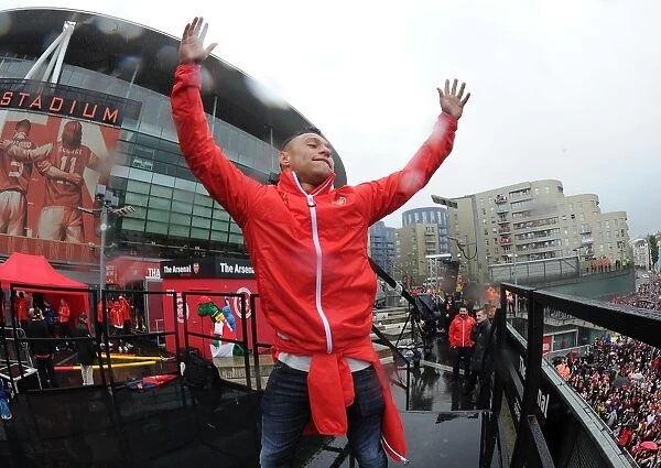 Alex Oxlade-Chamberlain Celebrates Arsenal's FA Cup Victory in 2015 Parade