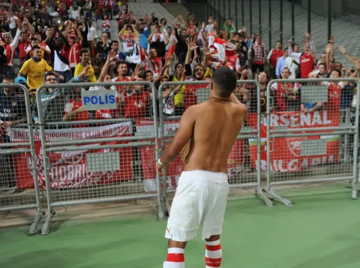 Framed Print : Alex Oxlade-Chamberlain Celebrates with Fans after Arsenal's Win over Besiktas in 2014 Champions League Qualifier