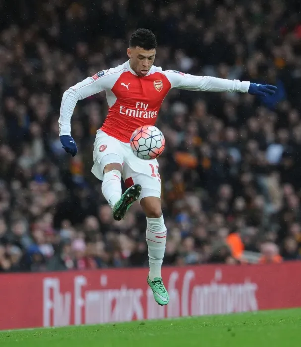 Framed Print : Alex Oxlade-Chamberlain in FA Cup Action: Arsenal vs Hull City