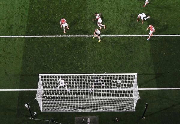 Alex Oxlade-Chamberlain Scores Dramatic Winner Against Tottenham in Arsenal Rivalry (2014-15)