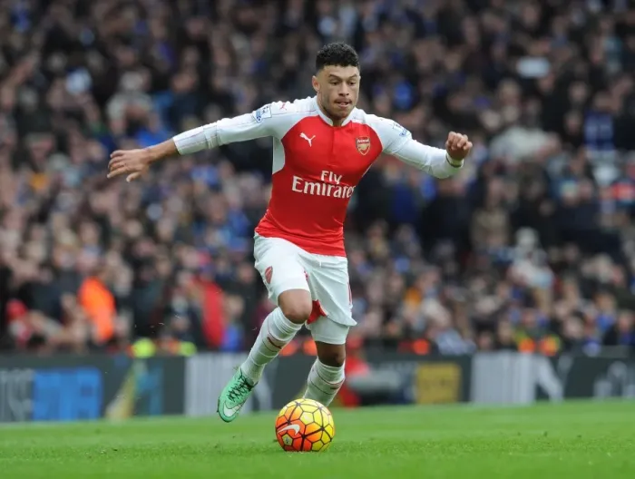 Framed Print : Alex Oxlade-Chamberlain Scores the Winning Goal: Arsenal 2-1 Leicester City (Barclays Premier League, Emirages Stadium, 14 / 2 / 16)