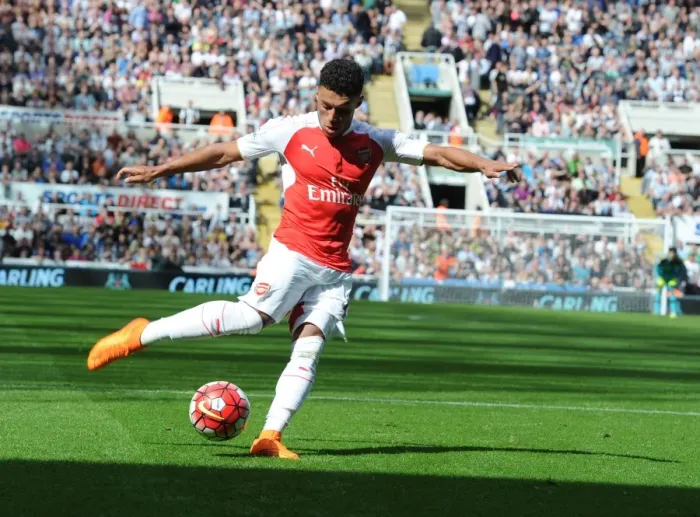 Framed Print : Alex Oxlade-Chamberlain Scores the Winning Goal: Newcastle United vs Arsenal, 2015-16 Premier League Framed Print : Alex Oxlade-Chamberlain Scores the Winning Goal: Newcastle United vs Arsenal, 2015-16 Premier League