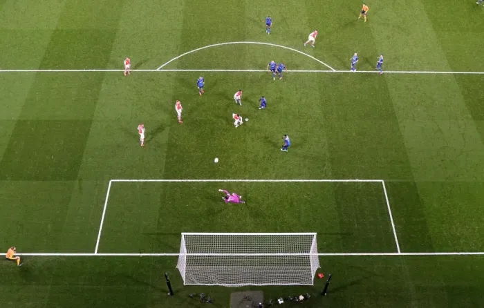 Framed Print : Alex Oxlade-Chamberlain's Dramatic Goal: Arsenal vs. AS Monaco in UEFA Champions League Framed Print : Alex Oxlade-Chamberlain's Dramatic Goal: Arsenal vs. AS Monaco in UEFA Champions League