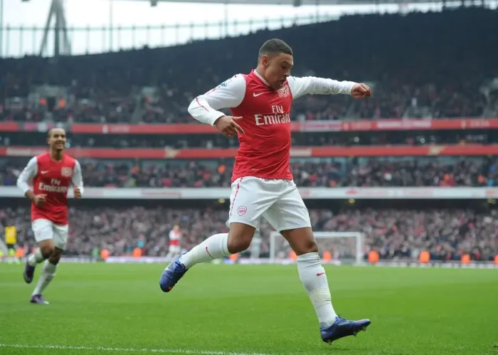 Framed Print : Alex Oxlade-Chamberlain's Fifth Goal: Arsenal vs. Blackburn Rovers (2011-12)
