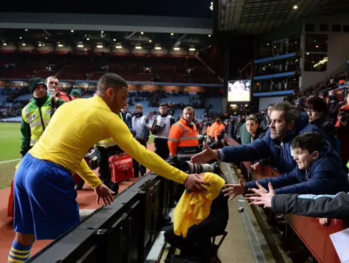 Framed Print : Alex Oxlade-Chamberlain's Heartfelt Gesture: Aston Villa vs. Arsenal, Premier League 2013-14