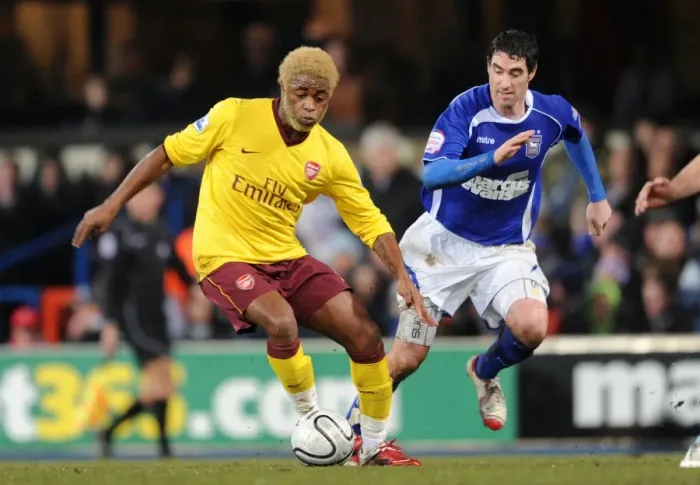 Framed Print : Alex Song (Arsenal) Mark Ekennedy (Ipswich). Ipswich Town 1: 0 Arsenal. Carling Cup Semi Final 1st Leg. Portman Road, Ipswich, 12 / 1 / 11. Credit : Arsenal Football Club / Framed Print : Alex Song (Arsenal) Mark Ekennedy (Ipswich). Ipswich Town 1: 0 Arsenal. Carling Cup Semi Final 1st Leg. Portman Road, Ipswich, 12 / 1 / 11. Credit : Arsenal Football Club /
