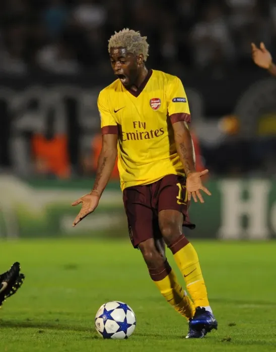 Framed Print : Alex Song (Arsenal). Partizan Belgrade 1: 3 Arsenal. UEFA Champions League