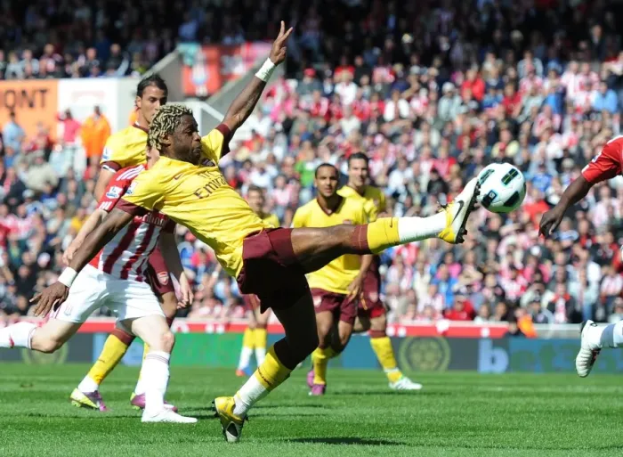 Framed Print : Alex Song (Arsenal). Stoke City 3: 1 Arsenal, Barclays Premier League, The Britannia Stadium
