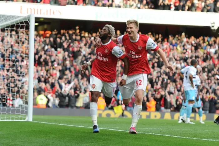 Framed Print : Alex Song celebrates scoring the Arsenal goal with Nicklas Bendtner. Arsenal 1