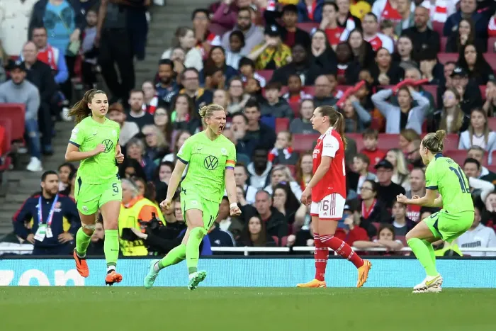 Framed Print : Alexandra Popp Scores as VfL Wolfsburg Advance to UEFA Women's Champions League Final against Arsenal