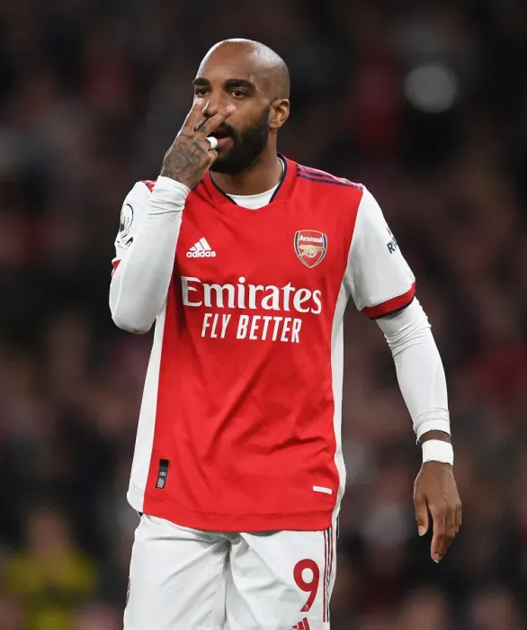 Framed Print : Alexandre Lacazette in Action: Arsenal vs. Crystal Palace, 2021-22 Premier League