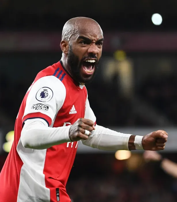 Framed Print : Alexandre Lacazette in Action: Arsenal vs. Aston Villa, 2021-22 Premier League