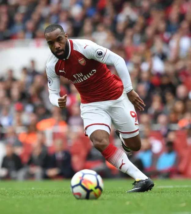Framed Print : Alexandre Lacazette in Action: Arsenal vs Brighton & Hove Albion, Premier League 2017-18