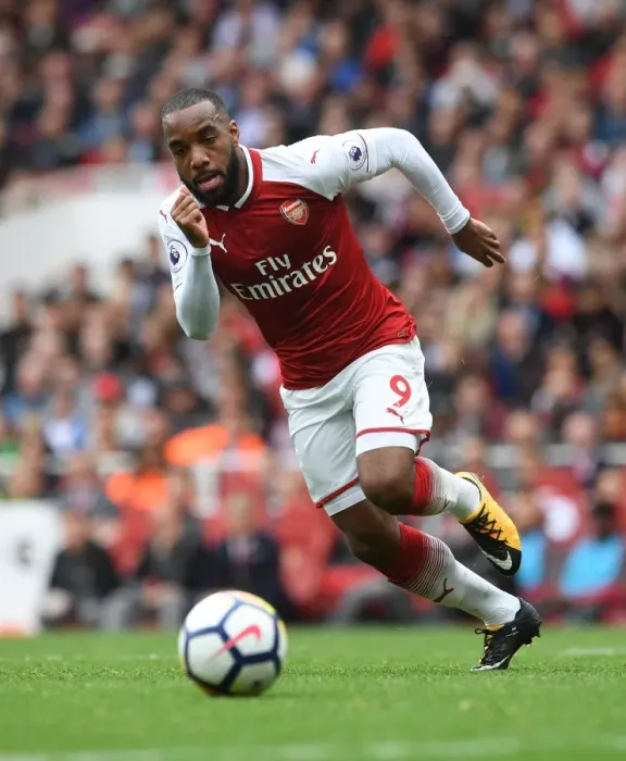 Framed Print : Alexandre Lacazette in Action: Arsenal vs Brighton & Hove Albion, Premier League 2017-18 Framed Print : Alexandre Lacazette in Action: Arsenal vs Brighton & Hove Albion, Premier League 2017-18