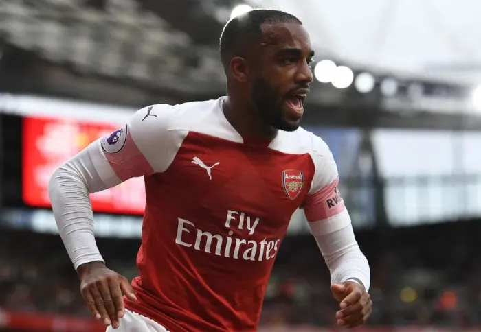 Framed Print : Alexandre Lacazette in Action: Arsenal vs Manchester City, Premier League 2018-19 Framed Print : Alexandre Lacazette in Action: Arsenal vs Manchester City, Premier League 2018-19