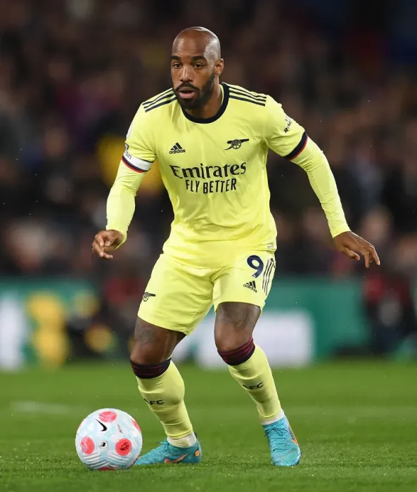 Framed Print : Alexandre Lacazette in Action: Premier League 2021-22 - Crystal Palace vs Arsenal