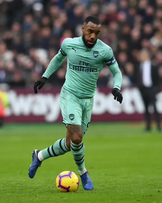 Framed Print : Alexandre Lacazette in Action: West Ham United vs Arsenal FC, Premier League 2018-19