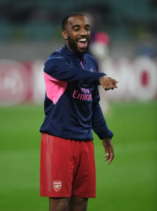 Framed Print : Alexandre Lacazette Gears Up: Arsenal vs Qarabag, UEFA Europa League, Group E, Baku