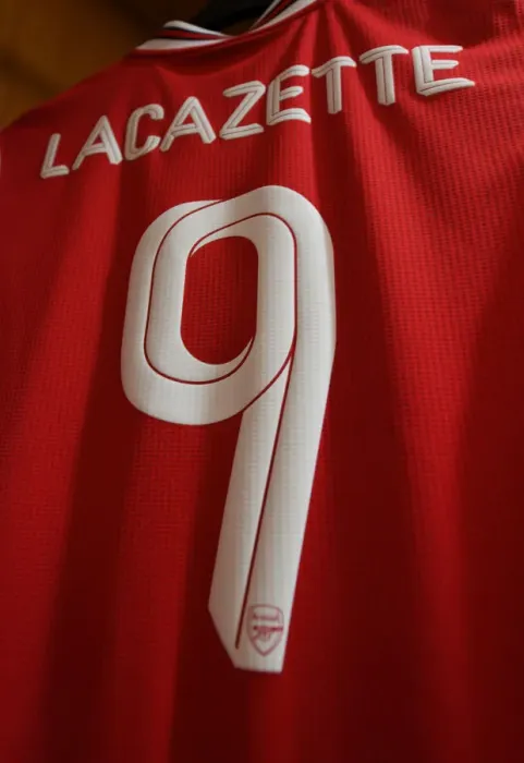 Framed Print : Alexandre Lacazette Readies for Arsenal's Europa League Battle Against Vitoria Guimaraes