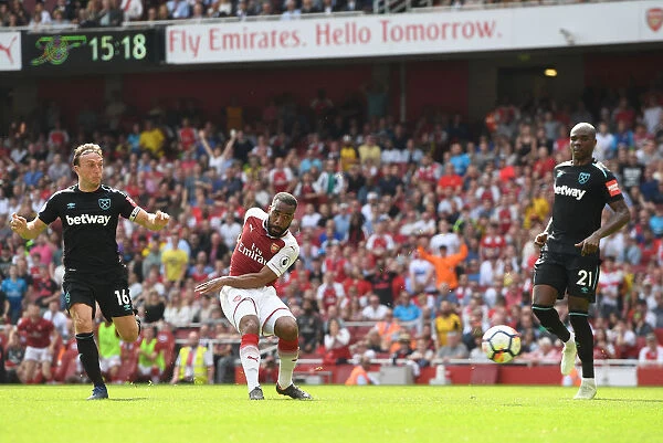 Alexandre Lacazette Scores Arsenal's Fourth Goal Against West Ham United (April 2018)