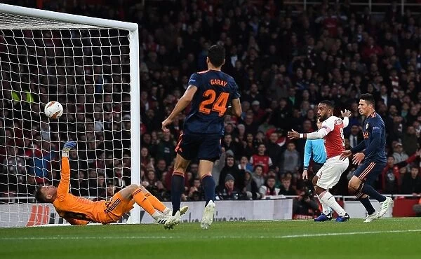 Alexandre Lacazette Scores Arsenal's Second Goal in Europa League Semi-Final vs Valencia (2018-19)