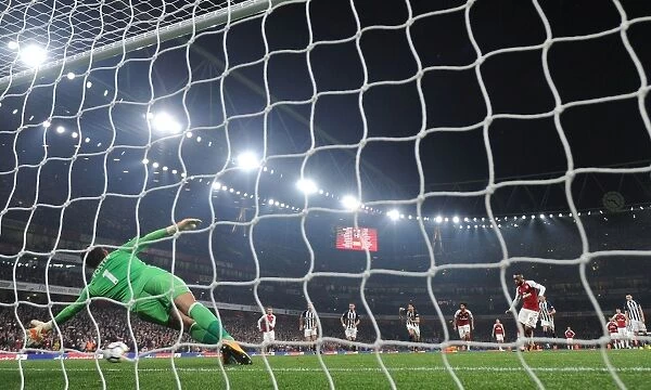 Alexandre Lacazette Scores Penalty for Arsenal in 2017-18 Premier League Match