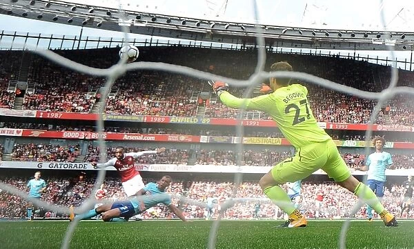 Alexandre Lacazette Scores the Winning Goal Past Asmir Begovic: Arsenal's Triumph over AFC Bournemouth in the Premier League, 2017-18