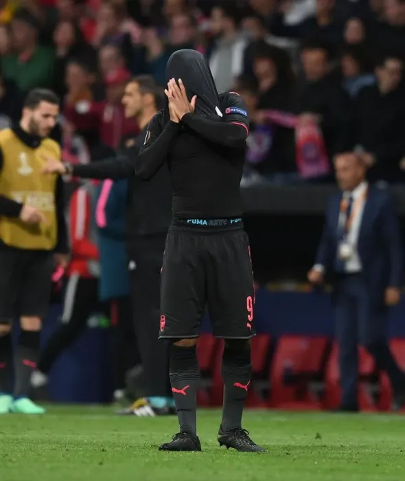 Framed Print : Alexandre Lacazette's Emotional Reaction: Atletico Madrid vs. Arsenal, UEFA Europa League Semi-Final