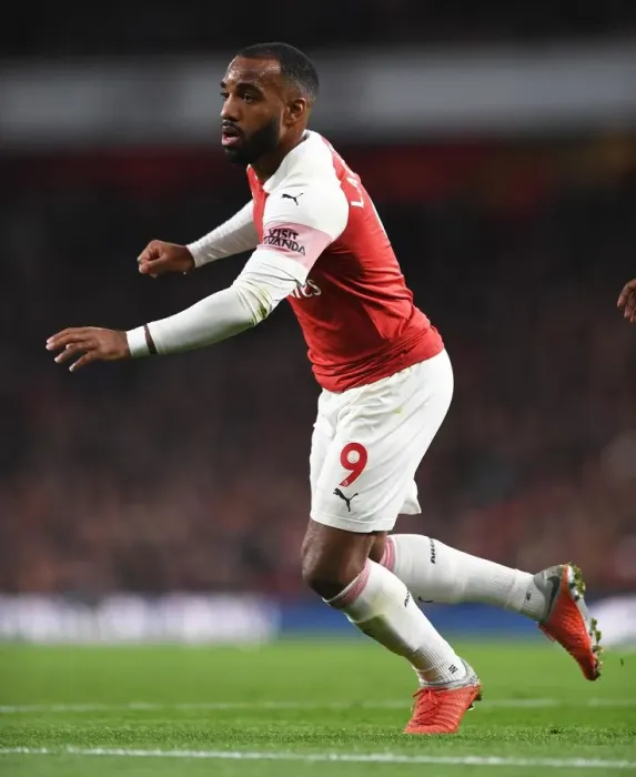 Framed Print : Alexandre Lacazette's Game-Winning Goal: Arsenal's Triumph over Leicester City (Premier League, 22 / 10 / 18)