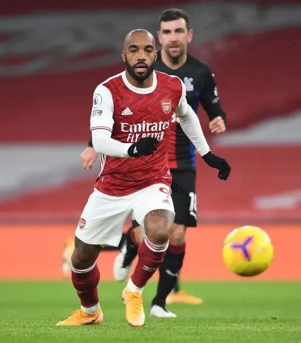 Framed Print : Alexis Lacazette in Action: Arsenal vs. Crystal Palace (2020-21) - Emirates Stadium, London
